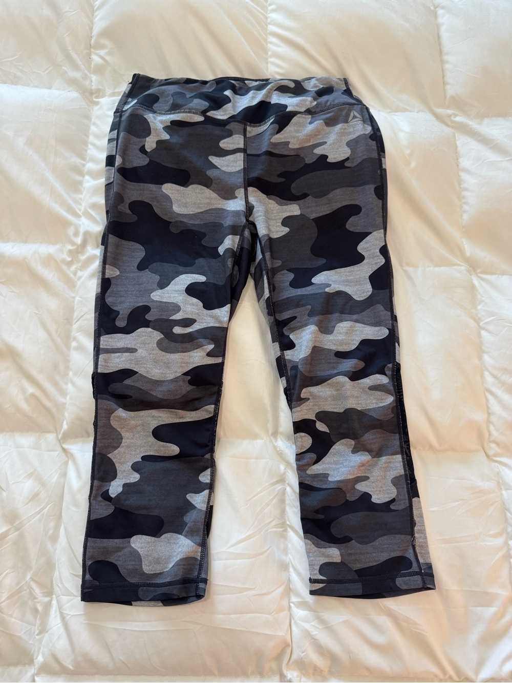 Reebok Black & Gray Camo Capri Leggings